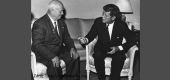 SETKAL SE PREZIDENT KENNEDY S MIMOZEMŠTANY?