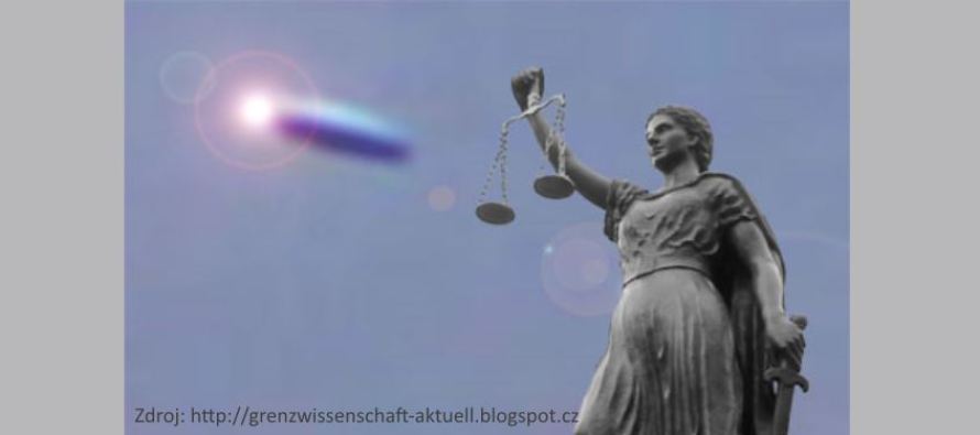 Rozhodnutí soudu: německý parlament musí poskytnout přístup k tajným zprávám o UFO