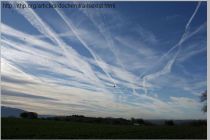 Chemtrails jsou prý globální skrytou operací pro totální kontrolu