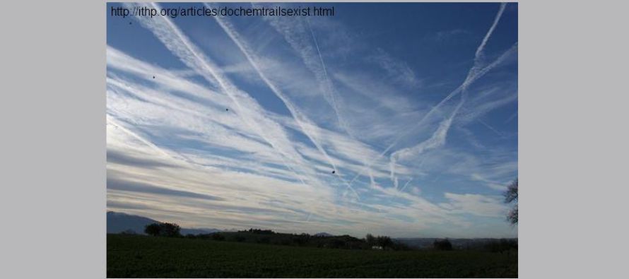 Chemtrails jsou prý globální skrytou operací pro totální kontrolu