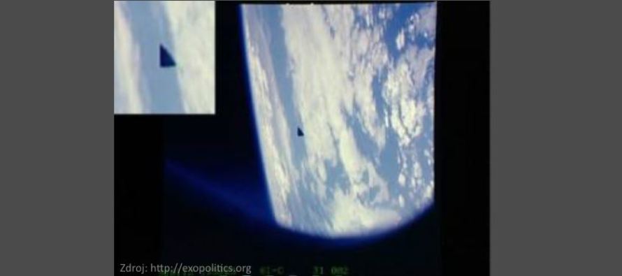 Na stránkách NASA objeveno trojúhelníkovité UFO